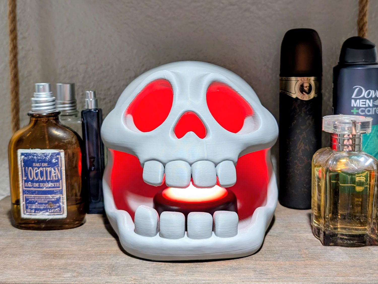 Skull Cave – Dark Decor &amp; Storage WHITE