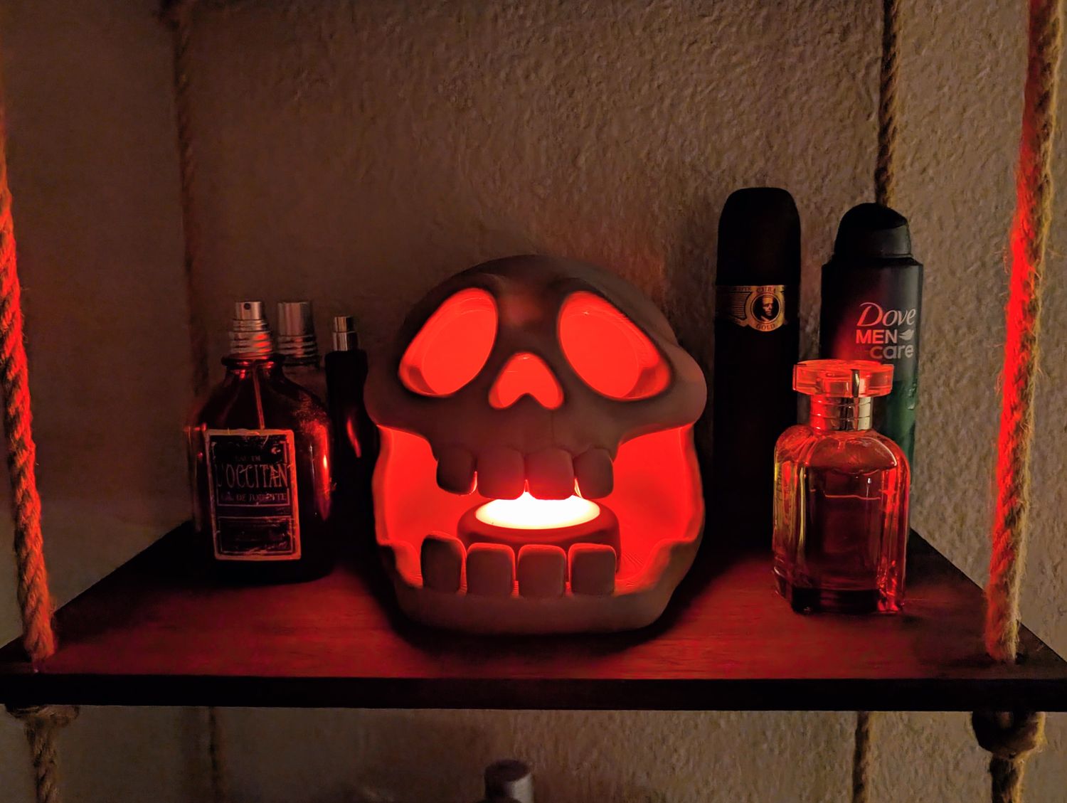 Skull Cave – Dark Decor &amp; Storage WHITE