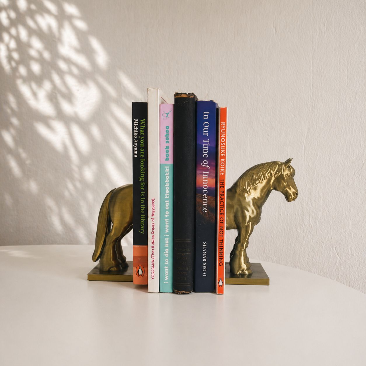 Horse Bookends – Elegant Equestrian Charm Gold