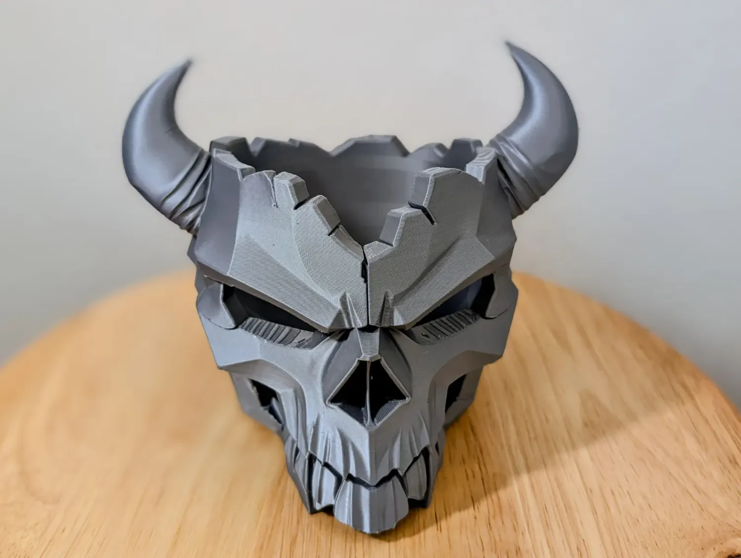 Horned Skull Catchall – Deep Desk Organizer Gray