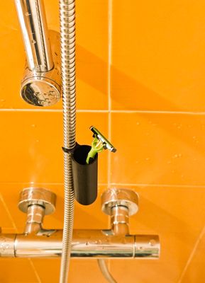 Minimalist Shower Hose Container Black