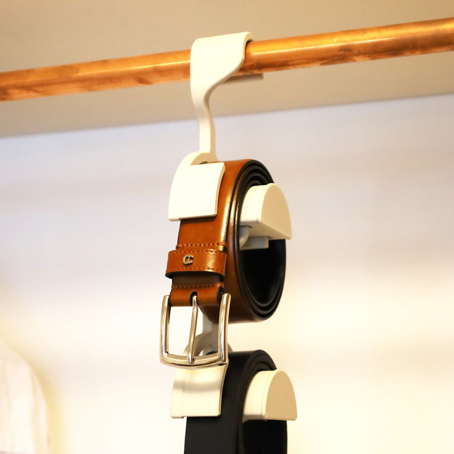 Hanging Belt Holder White