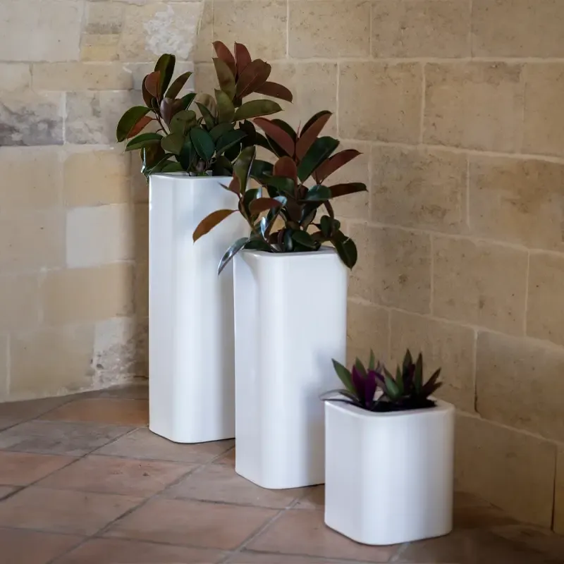 Quadrato Portavaso Candy liscio moderno h 35/ 70/ 90 cm in resina