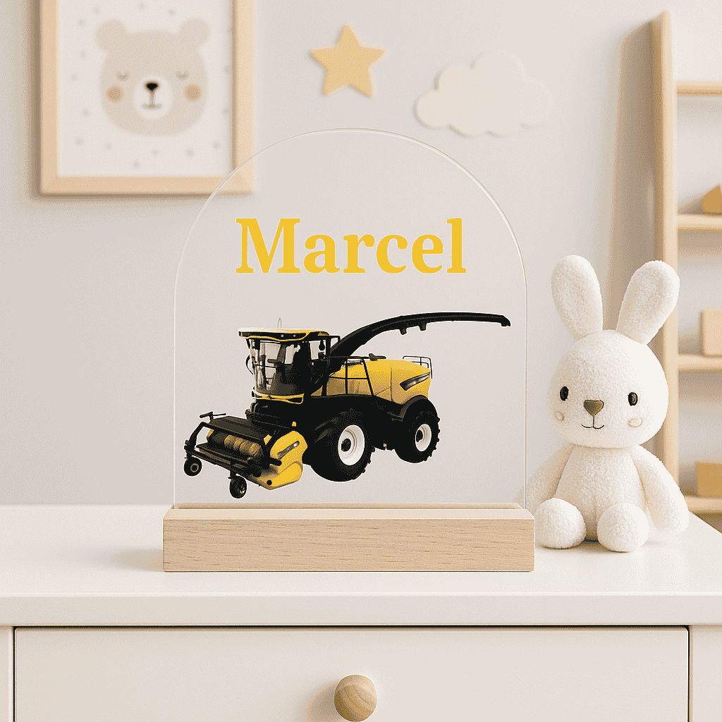 Nachtlampje met New Holland hakselaar, blauwe naam, houten voet met dimbare LED, geschikt voor kinderkamer.