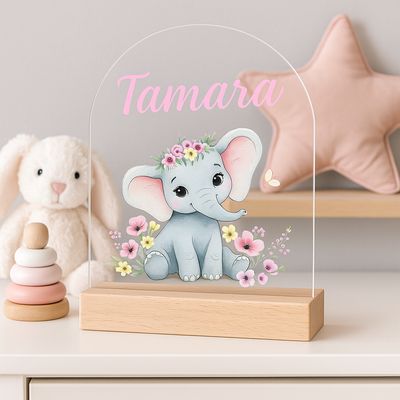 Nachtlampje met olifant en bloemen, roze naam, houten voet met dimbare LED, geschikt voor meisjeskamer.