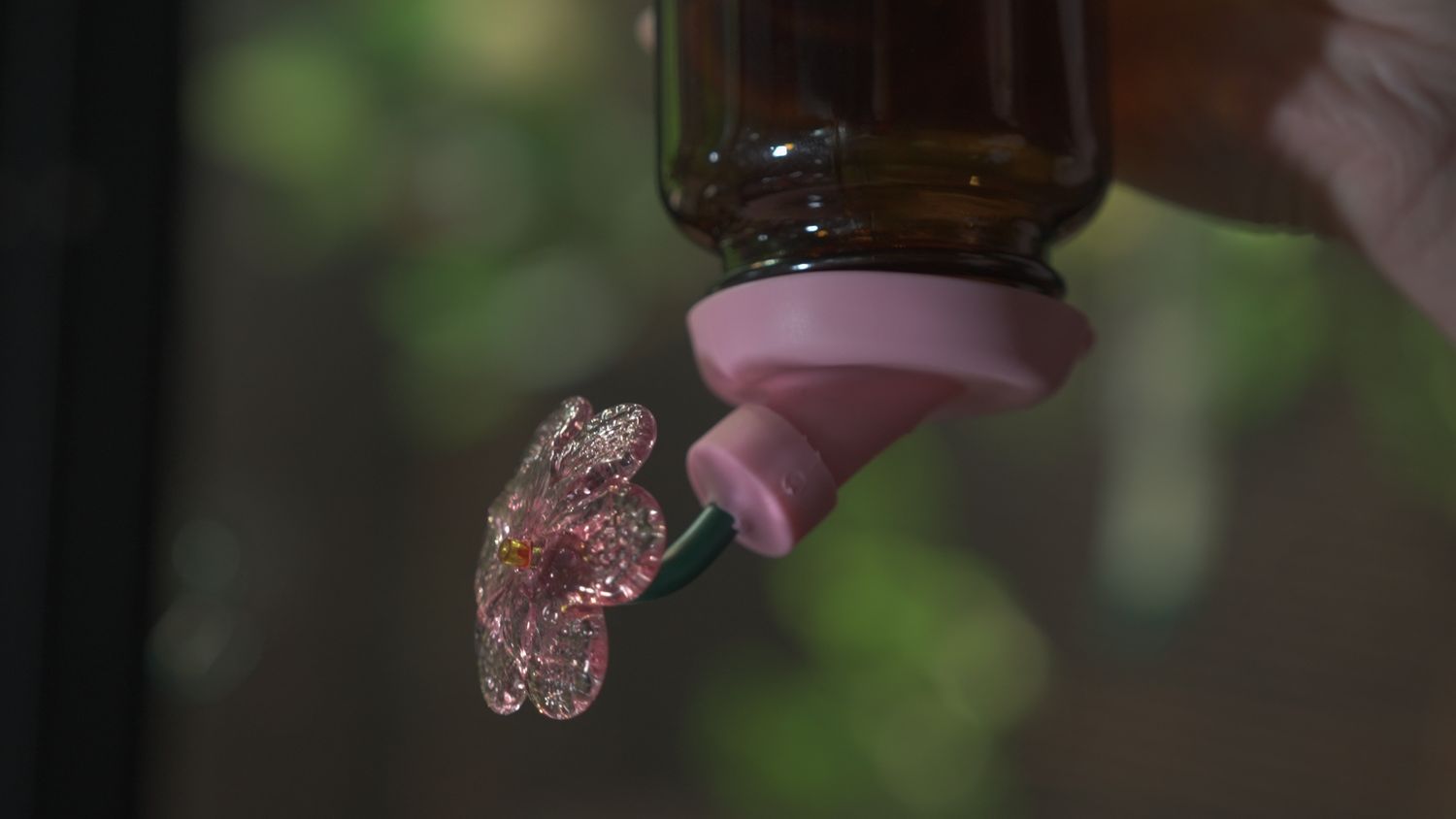 Reserve Hummers Ambra™ for 1$