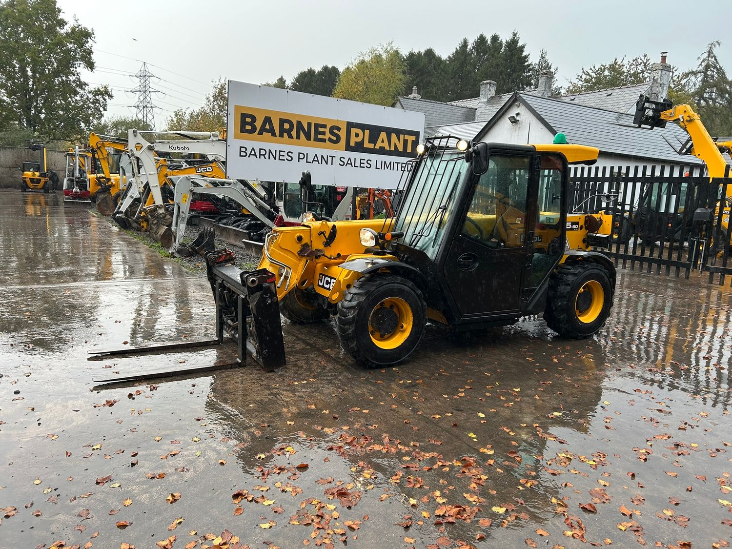 2019 JCB 525-60