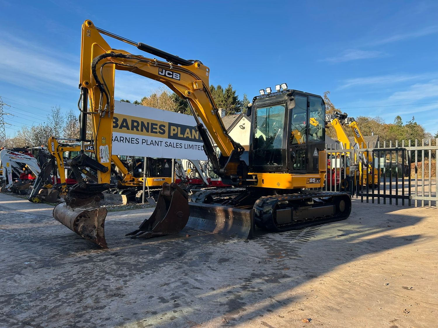 2019 JCB 85Z-1