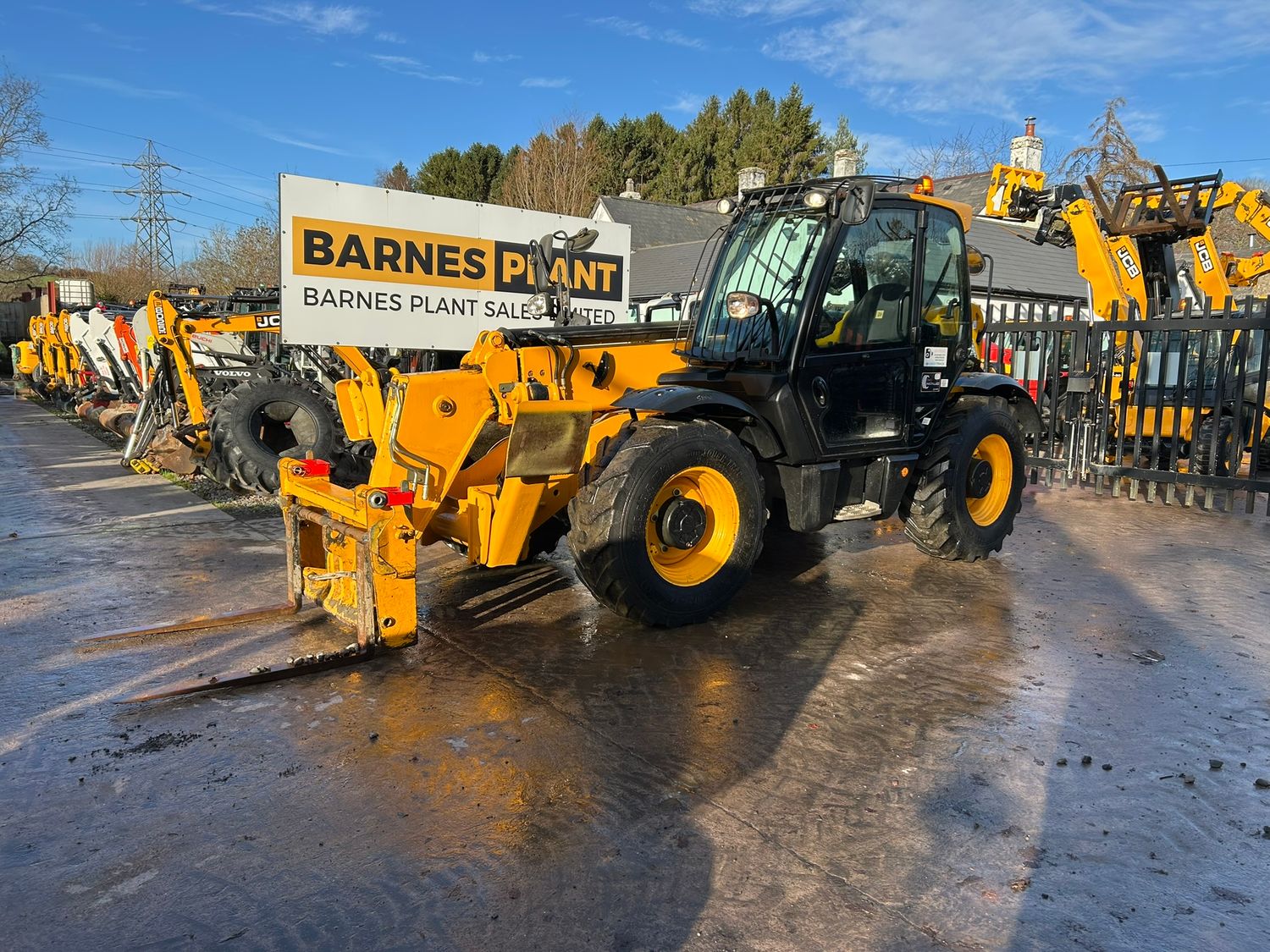 2018 JCB 533-105