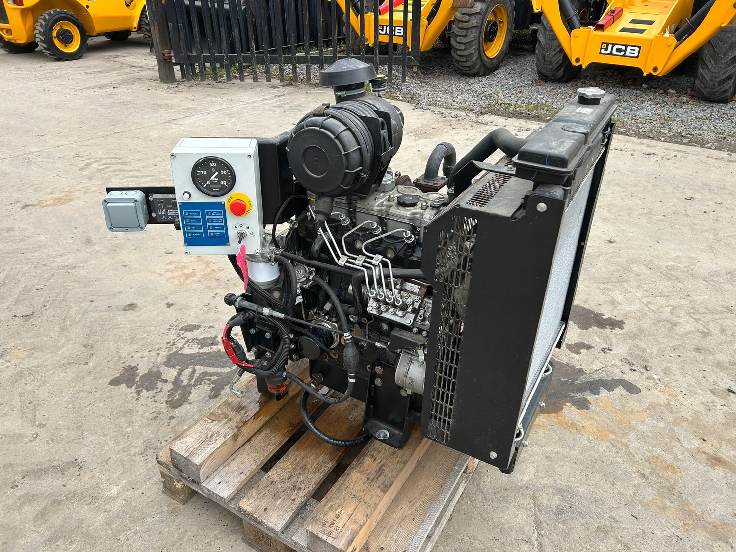 PERKINS 404D-22T