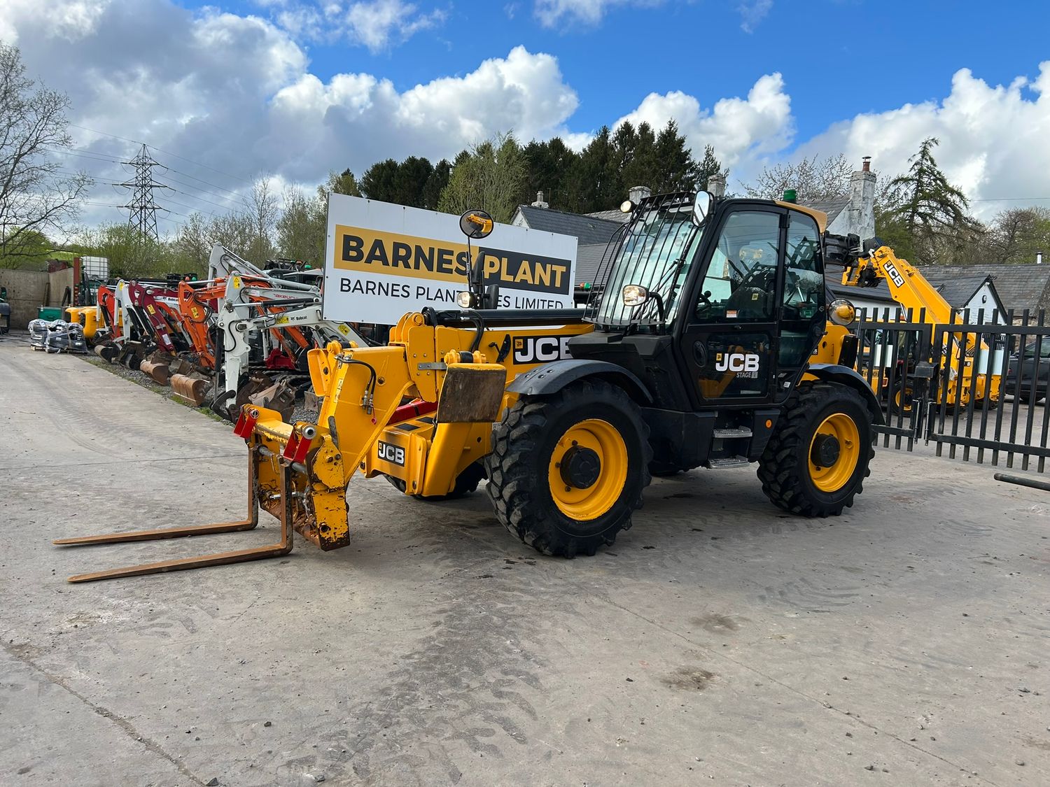 2022 JCB 535-125 Hi-Viz 2022 JCB 535-125 Hi-Viz