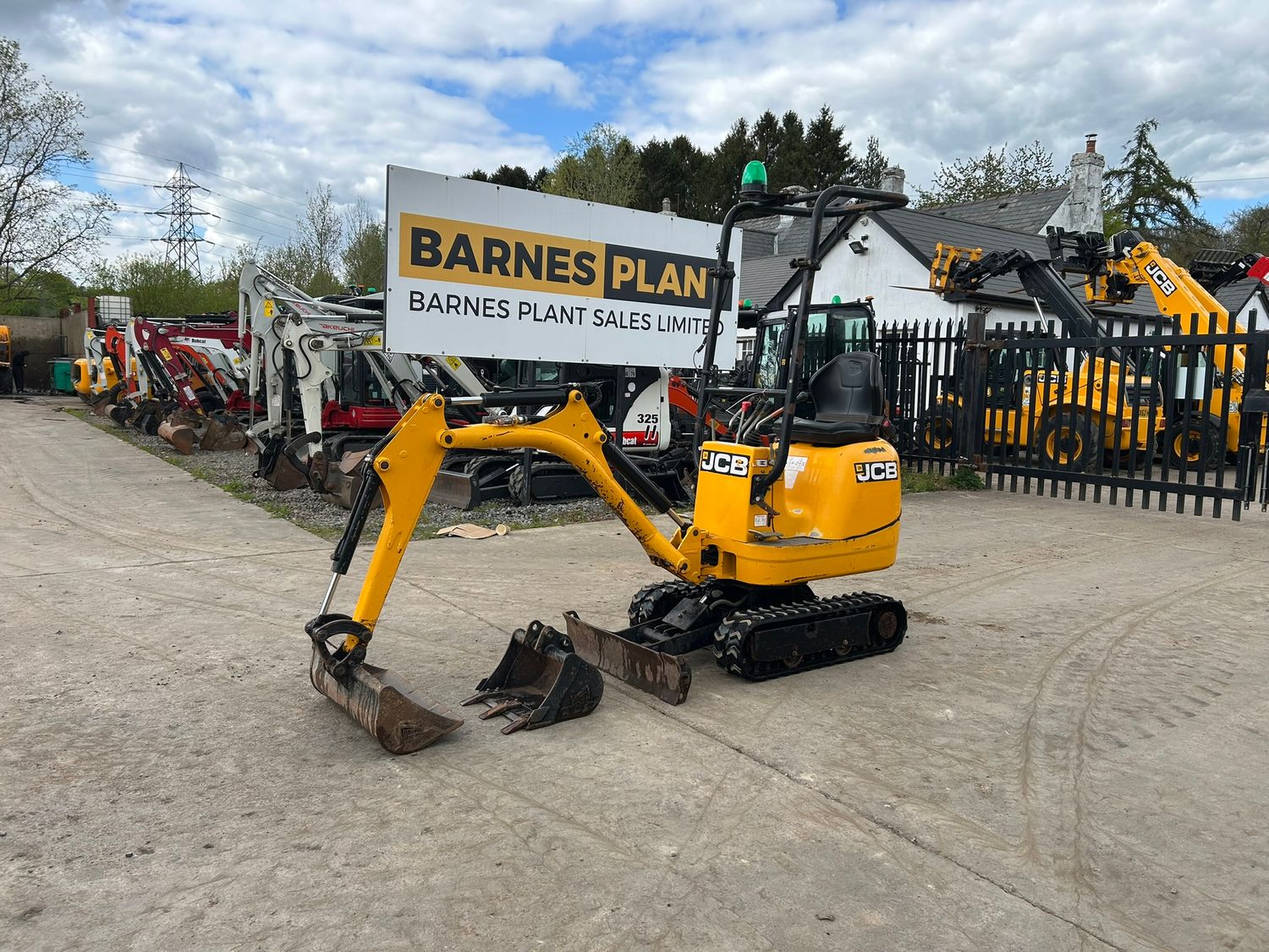 2019 JCB 8008 CTS 2019 JCB 8008 CTS