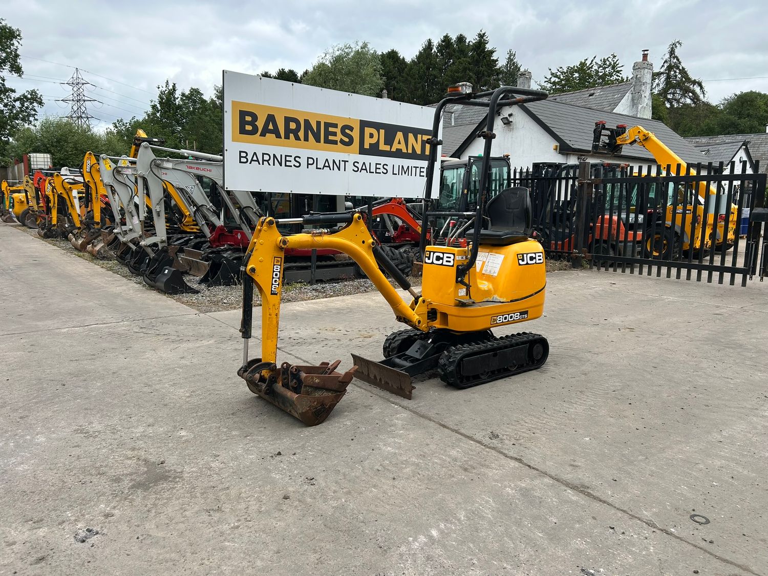 2019 JCB 8008 CTS