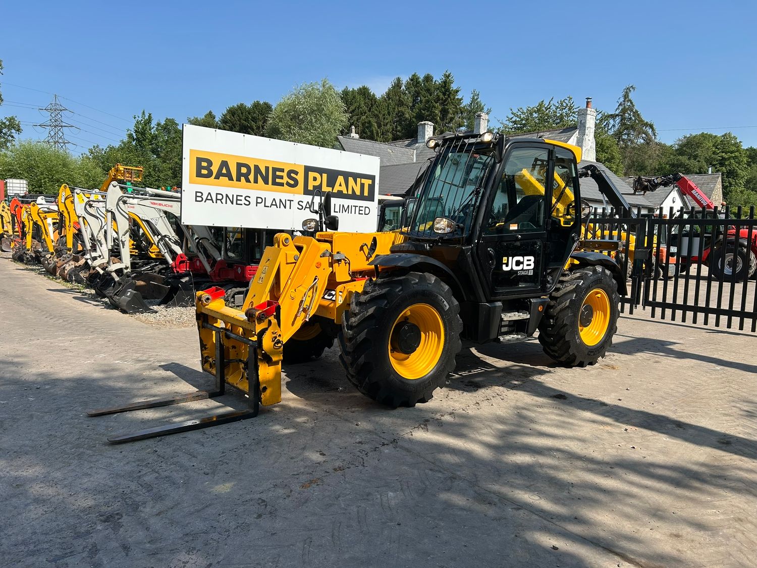 2022 JCB 531-70