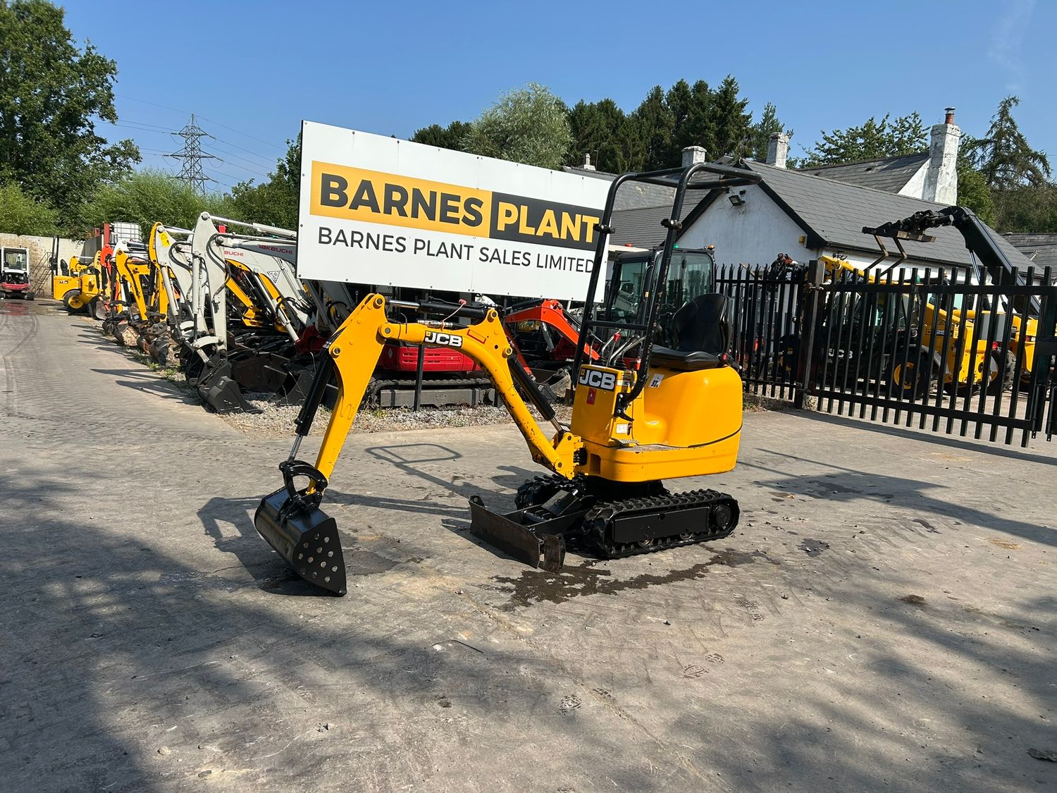 2022 JCB 8008 CTS