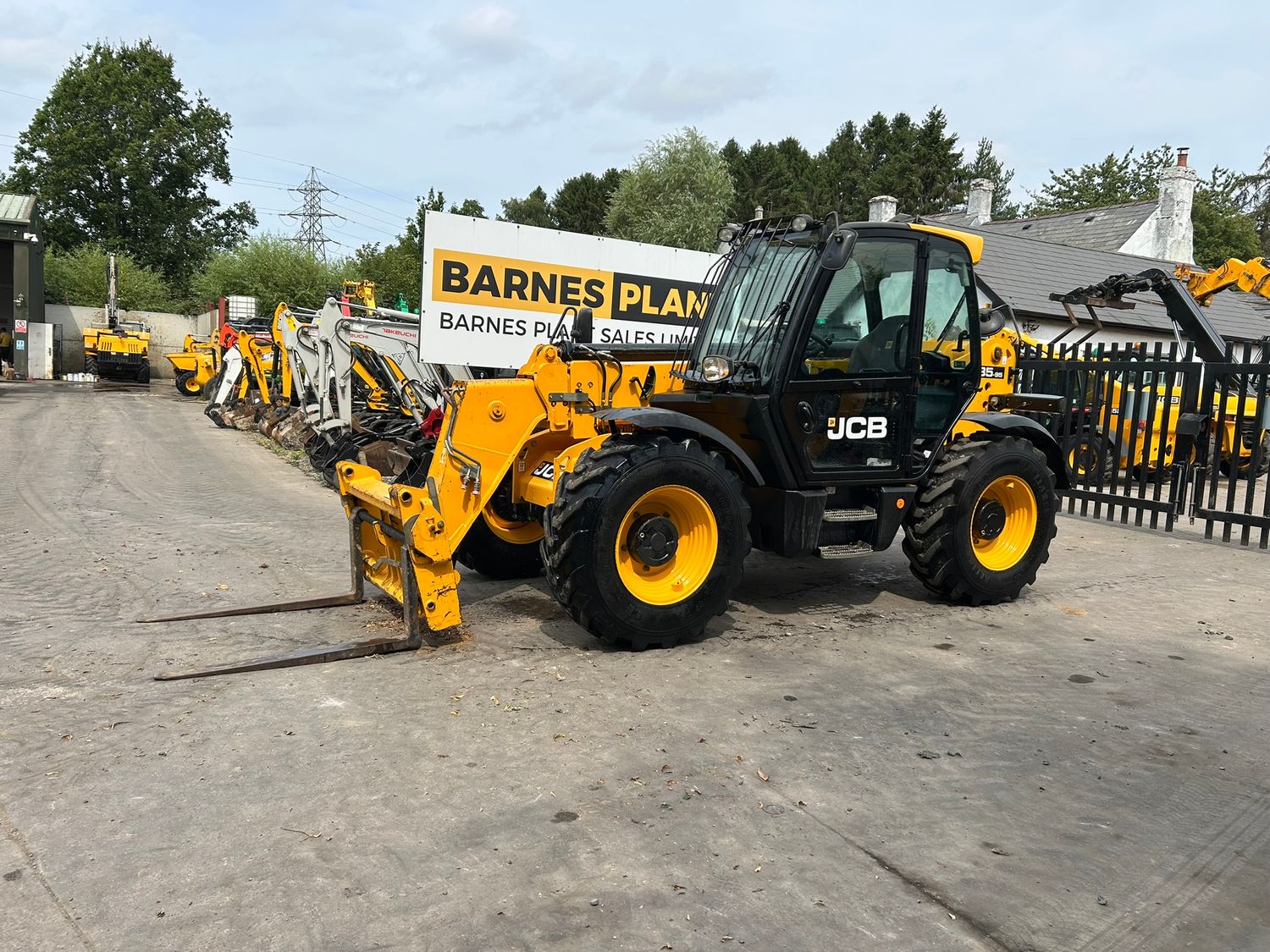 2022 JCB 535-95