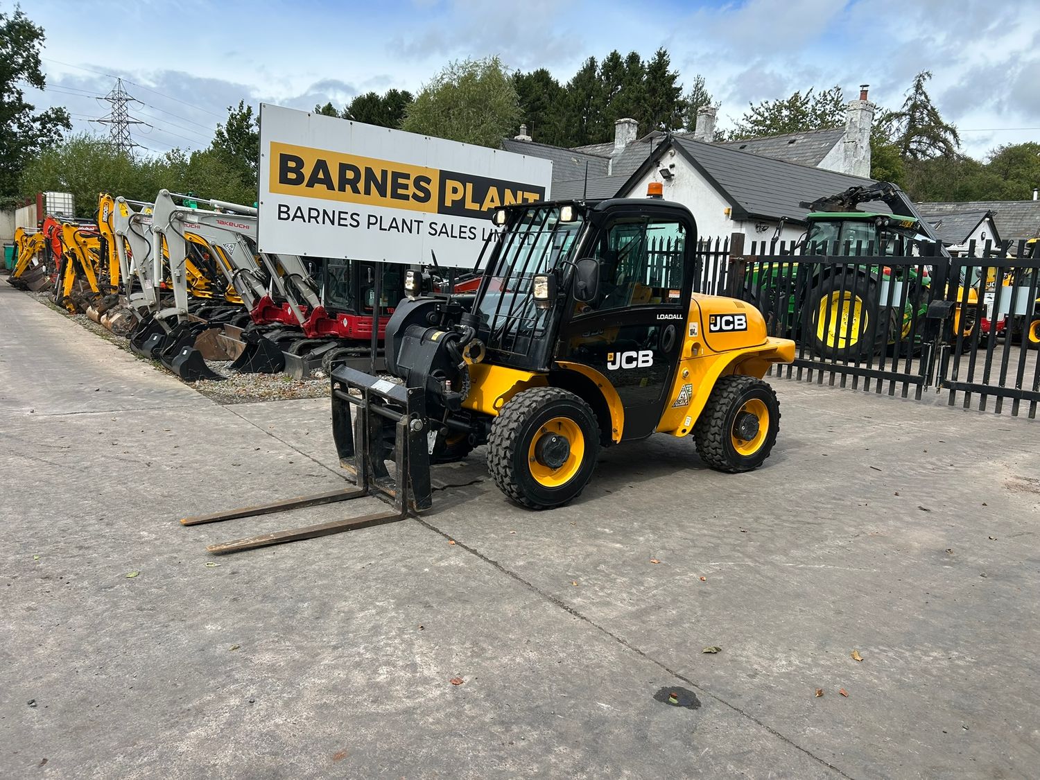 2022 JCB 520-40