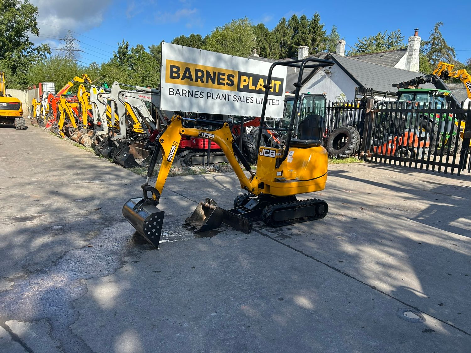 2021 JCB 8008 CTS