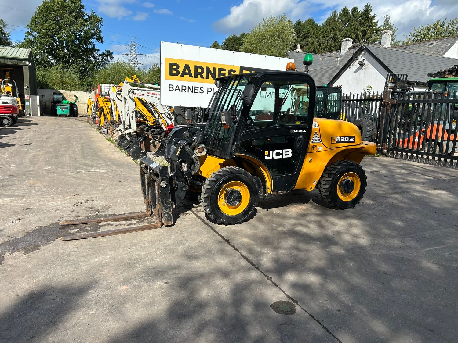 2019 JCB 520-40