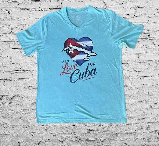 T-Shirt - “A Lot of Love for Cuba” – Heart &amp; Map Tee