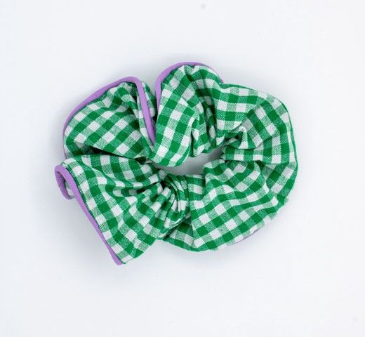 EigenwijZZjes I Scrunchie groen wit geblokt