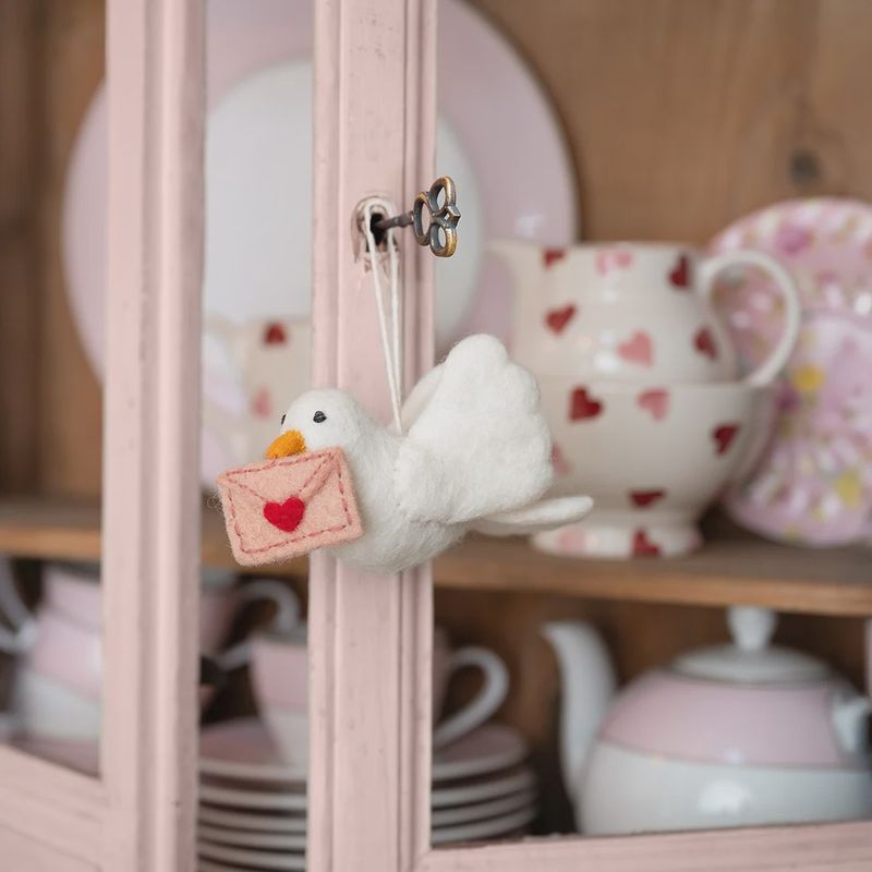 Sjaal met Verhaal I Duif Love is in the Air hanger