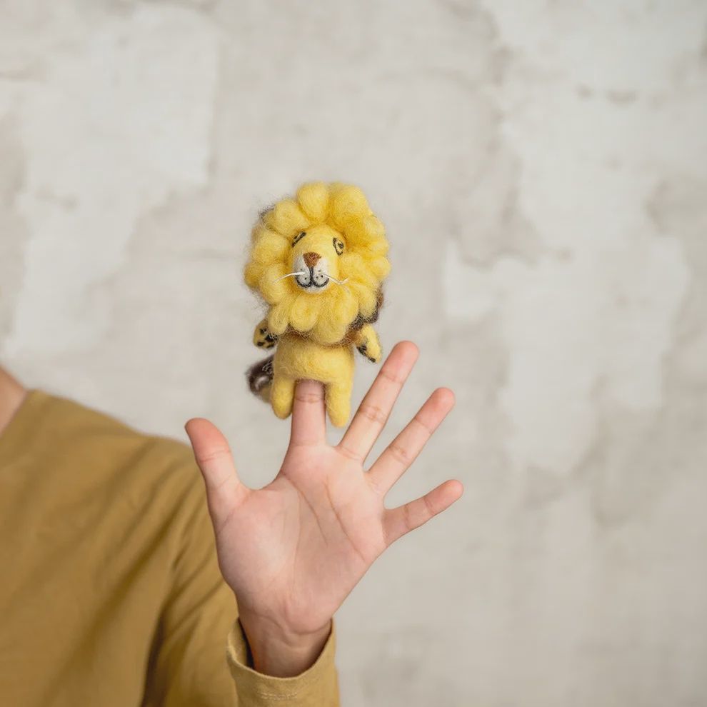 Sjaal met Verhaal I Vingerpopje Leeuw