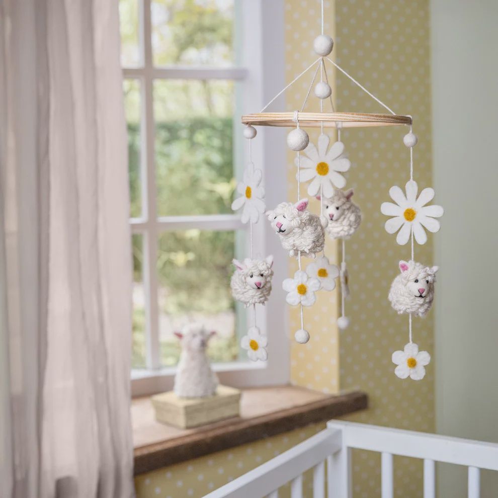 Sjaal met Verhaal I Mobiel schaap met margrietjes