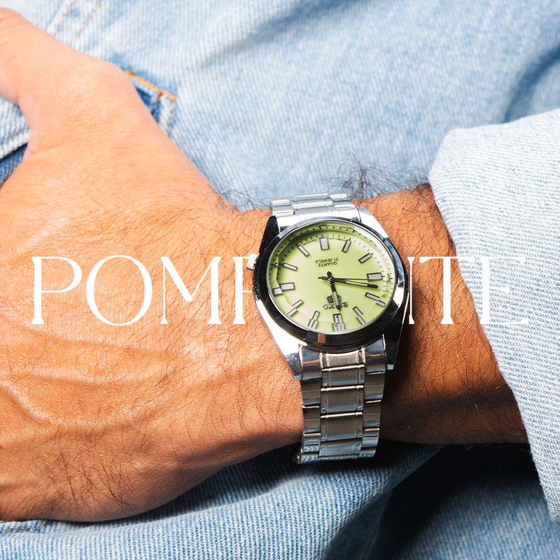 Seiko 5 fondo verde claro