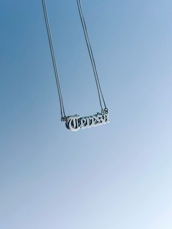 Cadena en letra gotica