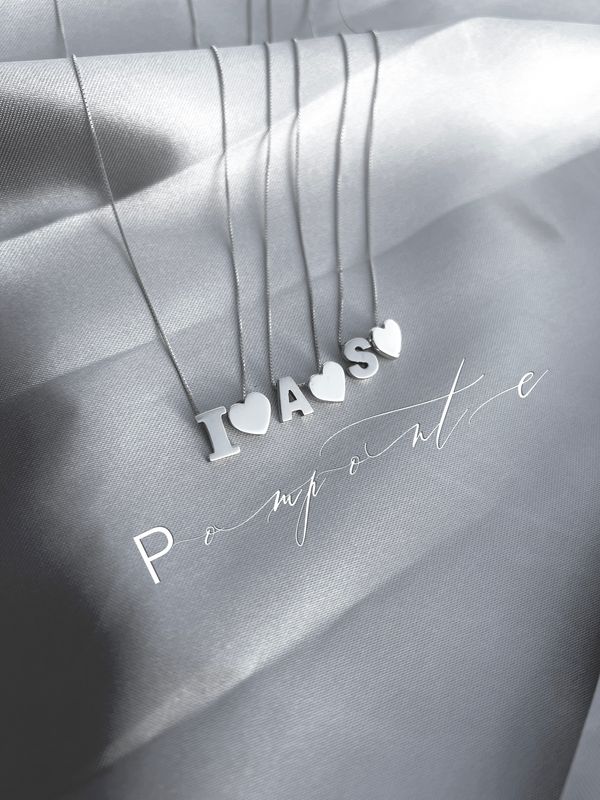 Cadena de plata 925 con inicial y corazón