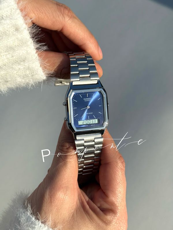 Casio old money plata fondo azul