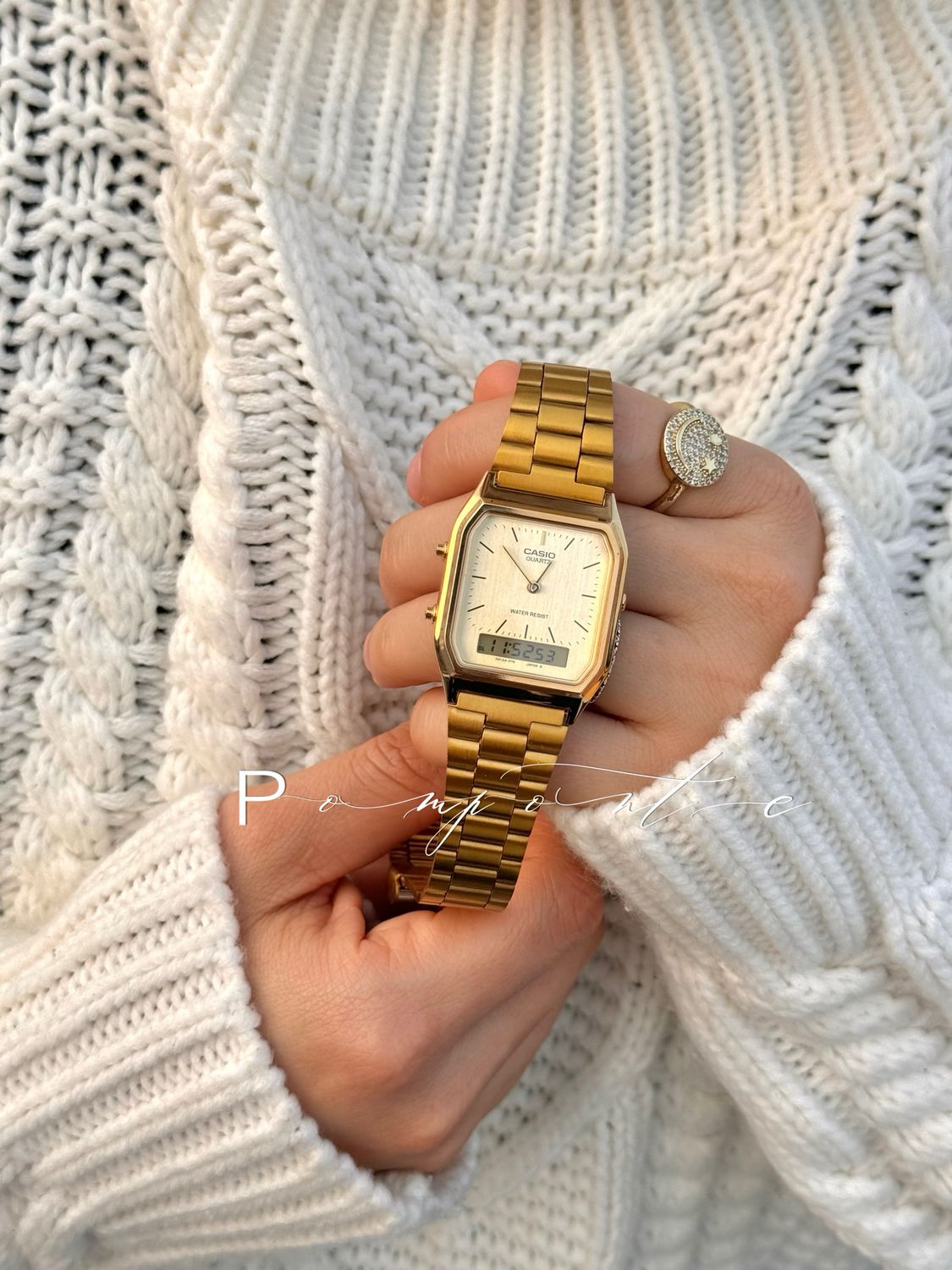 Casio old money dorado fondo dorado