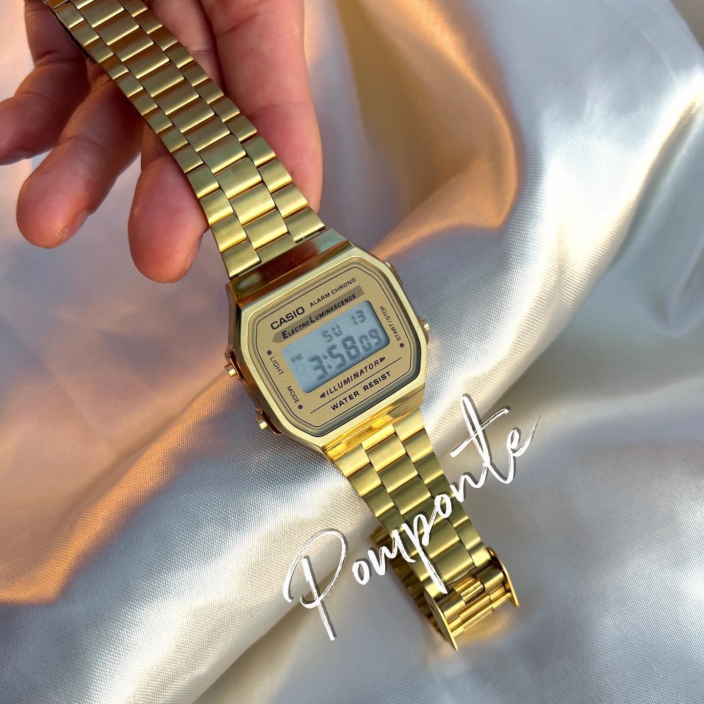 Casio retro gold