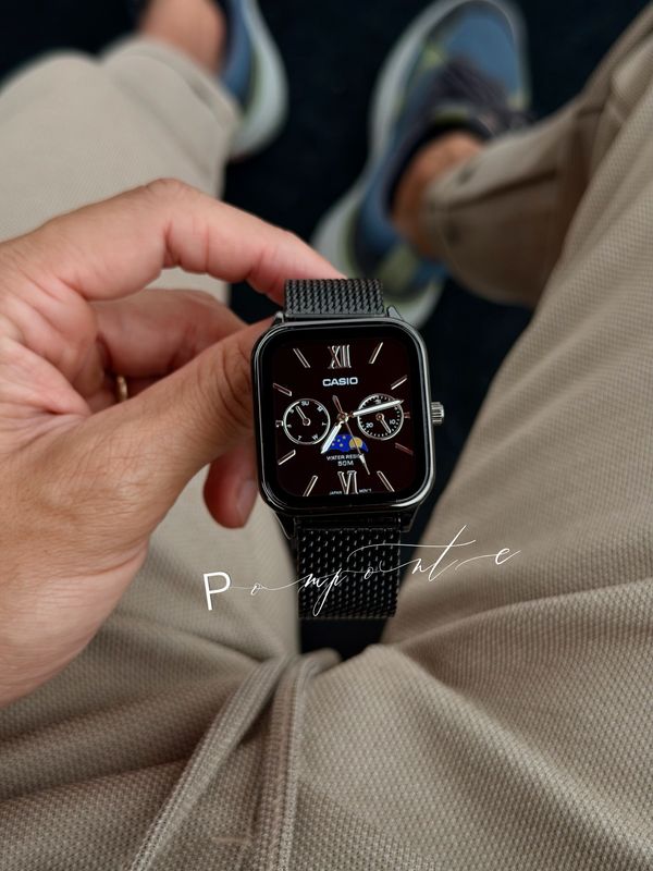 Casio Square black edition