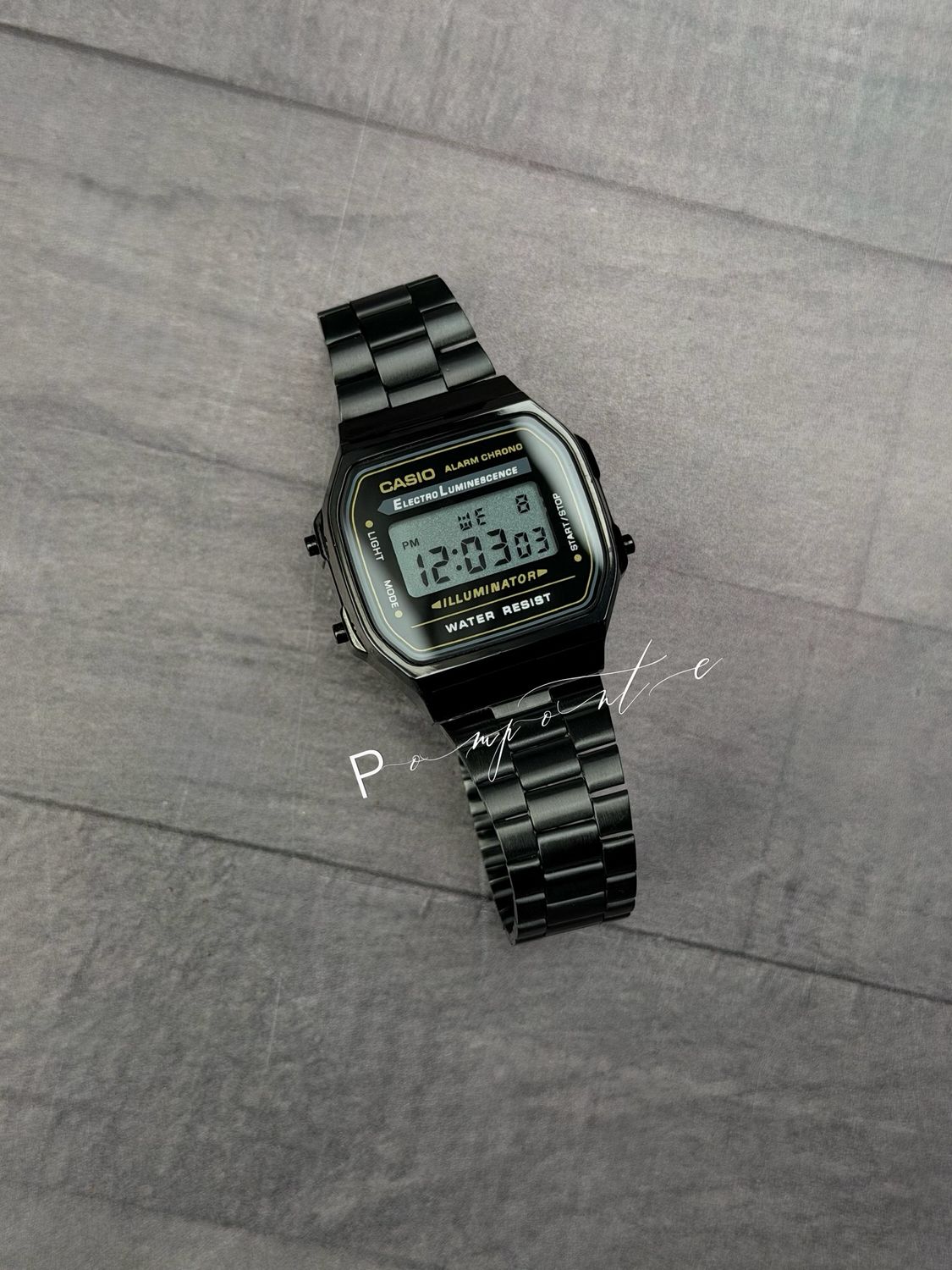 Casio retro black