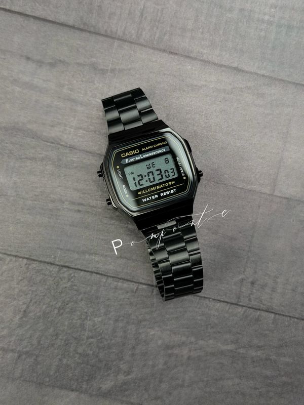 Casio retro black