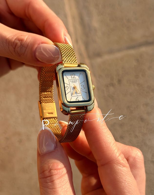 Casio luxury mini blanco solido