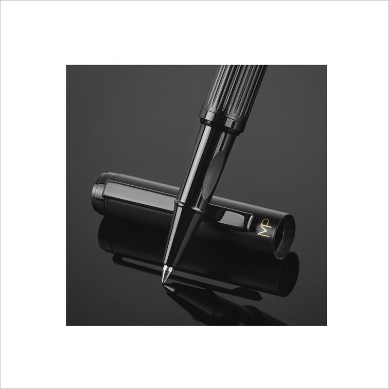 Luxury Ballpoint Pen – Matte Black Barrel, Black Ink