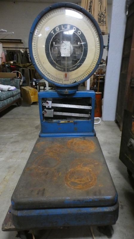 Toledo Scale with stand