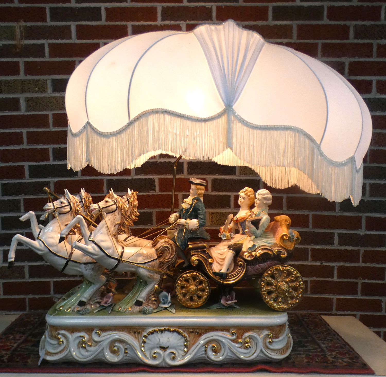 Capo Di Monte Horse and Carraige Lamp