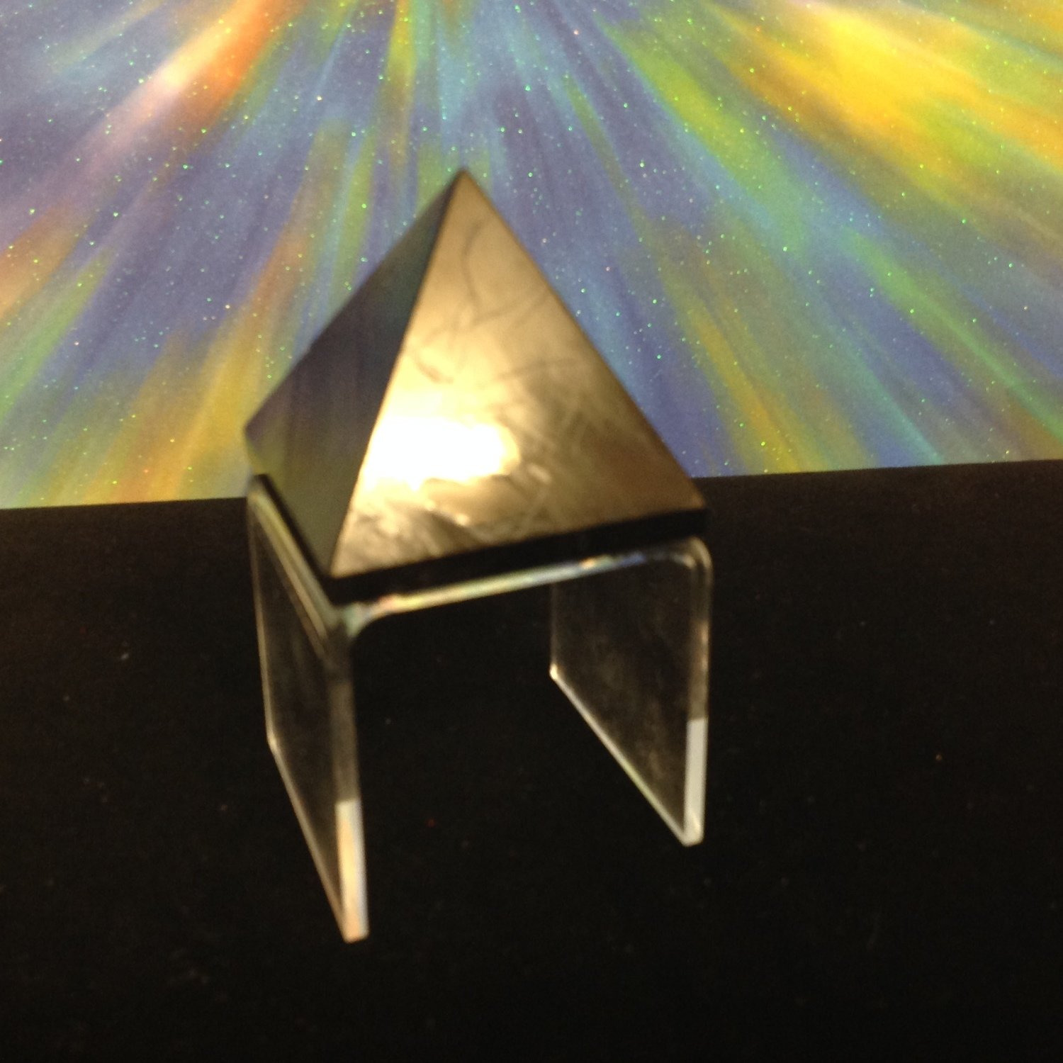 Pyramid Onyx Large