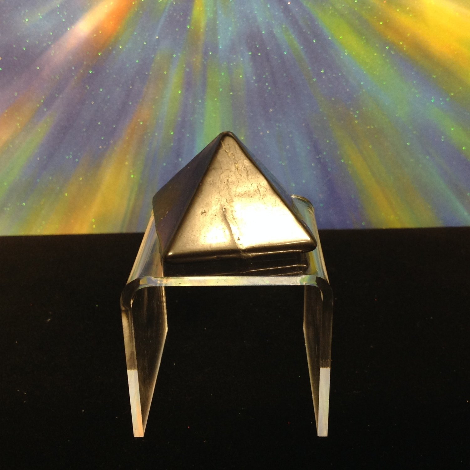 Pyramid Onyx Small
