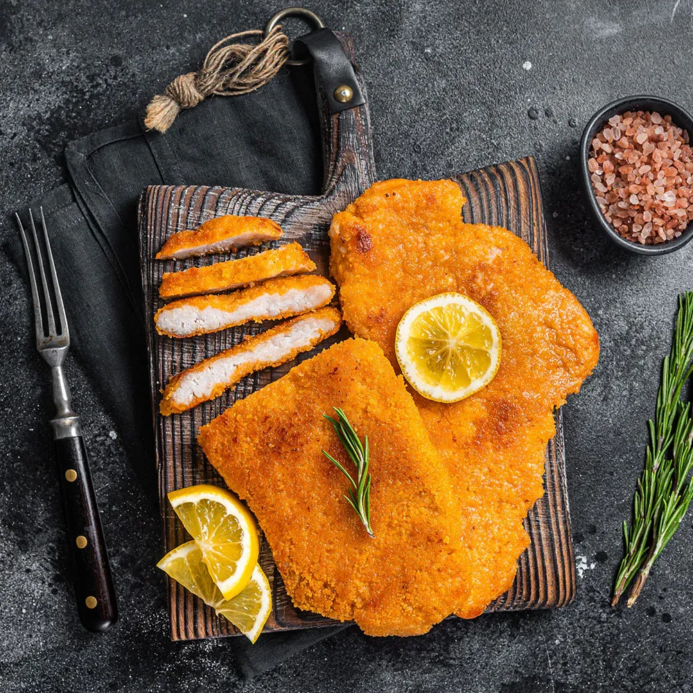 Kay's Own Fresh Crumbed Chicken Schnitzel per kg