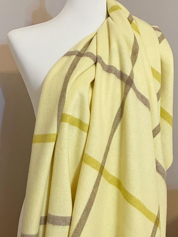100% cashmere plaid