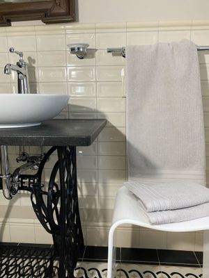 ​Towel SUPREME Quartz made from 100% Cotton