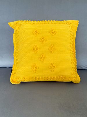 Kopfkissen 37 x 37 cm, Farbe Gelb.