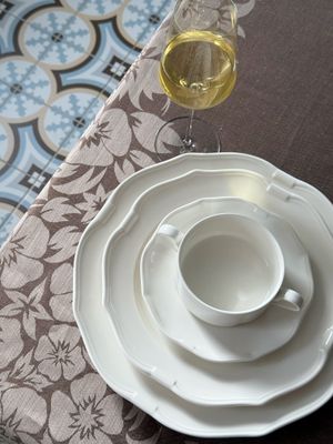 Tischdecke & Servietten aus 100 % Lein