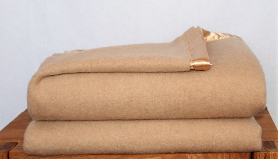 100 % Kamelhaardecken aus der Mongolei