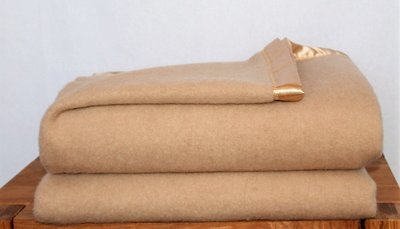 100 % Kamelhaardecken aus der Mongolei